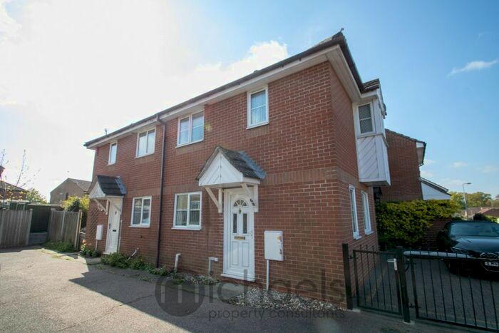 1 Bedroom End Of Terrace House To Rent In Derwent Road, Highwoods, Colchester, CO4