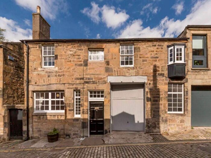 4 Bedroom House To Rent In Gloucester Lane, New Town, EH3