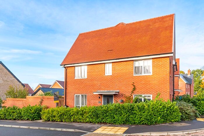 3 Bedroom Semi Detached House For Sale In Wheatsheaf Avenue, Uckfield, TN22