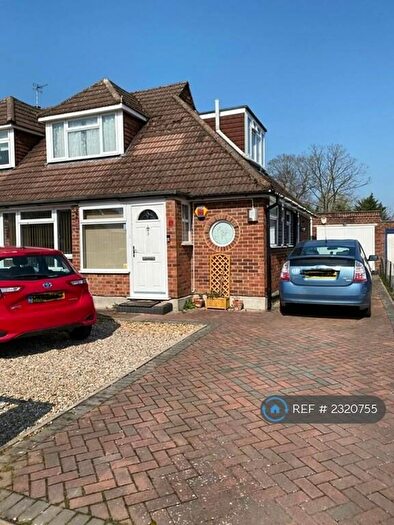 4 Bedroom Semi-Detached House To Rent In Egerton Road, Reading, RG2