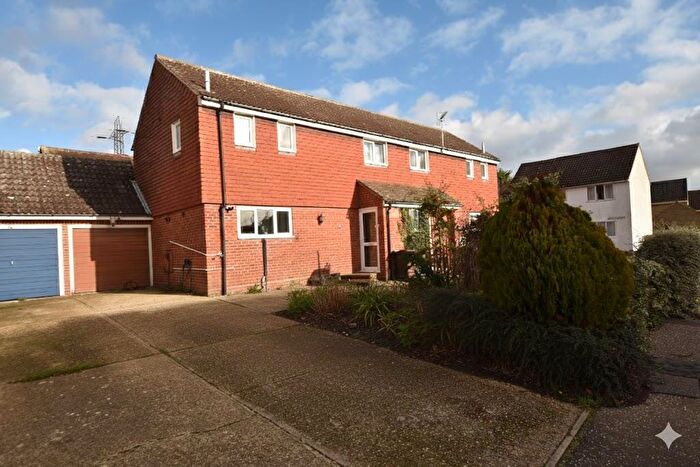 3 Bedroom Semi-Detached House For Sale In Hamberts Road, South Woodham Ferrers, CM3