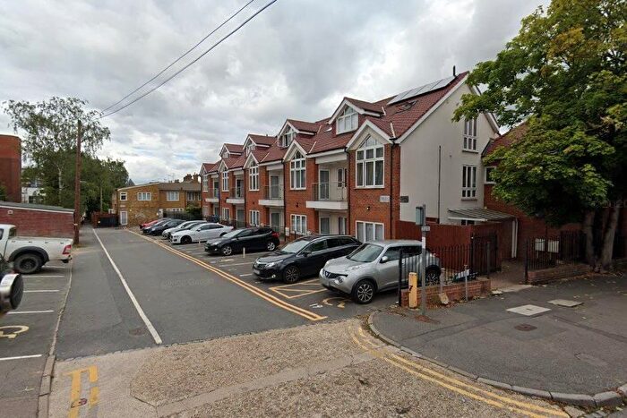 2 Bedroom Flat To Rent In Bennetts Yard, Uxbridge, UB8