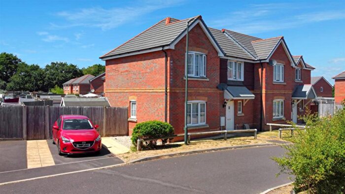 3 Bedroom Semi-Detached House For Sale In Turnbull Lane, Bearcross, BH11