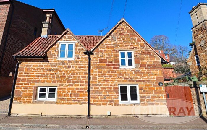 2 Bedroom Detached House For Sale In Spring Back Way, Uppingham, Rutland, LE15