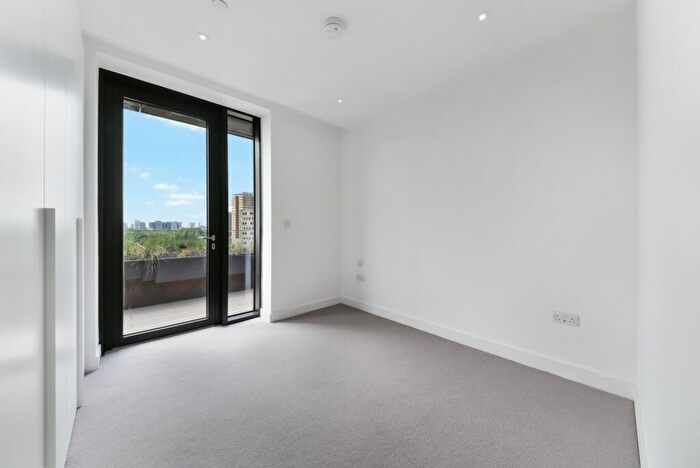 1 Bedroom Flat To Rent In Dawson Street, Hoxton, London, E2