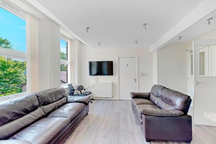 5 Bedroom Flat To Rent In Broomhall Road, Sheffield, S10