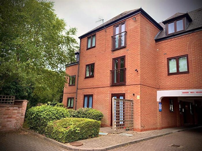 1 Bedroom Flat To Rent In Grove Road, Stratford-Upon-Avon, CV37