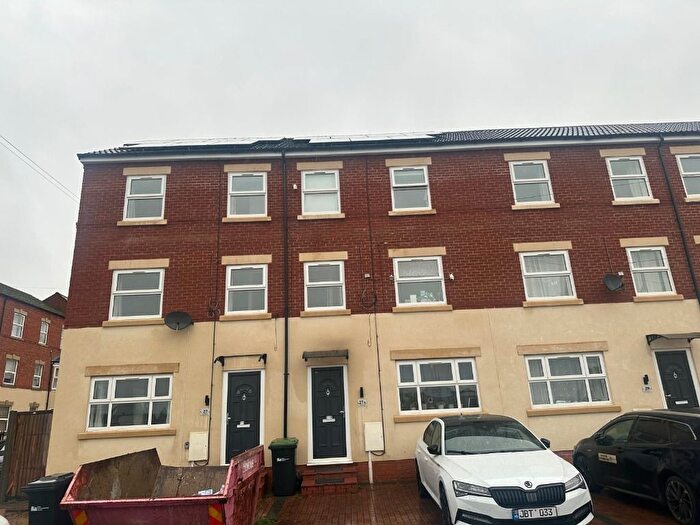 4 Bedroom Terraced House To Rent In Knox Road, Wellingborough, NN8