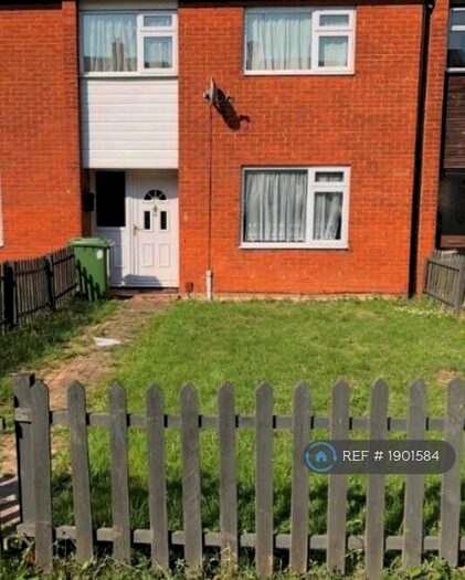 3 Bedroom Terraced House To Rent In Long Lynderswood, Basildon, SS15