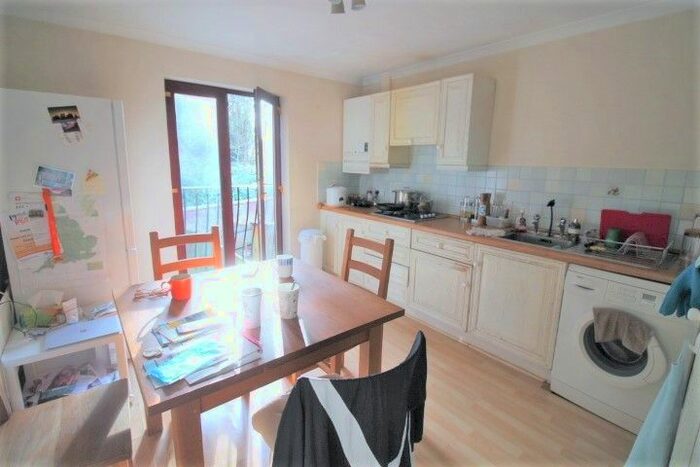 3 Bedroom Terraced House To Rent In Colleton Mews, Exeter EX2