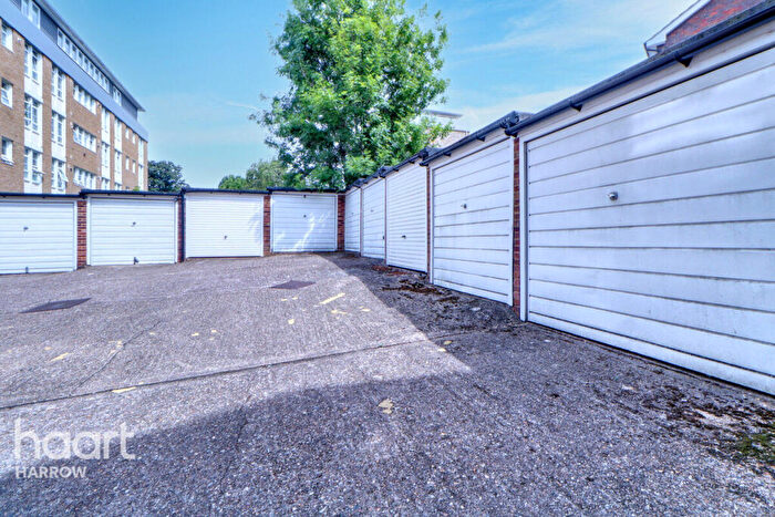 2 Bedroom Flat For Sale In Aran Drive, Stanmore, HA7