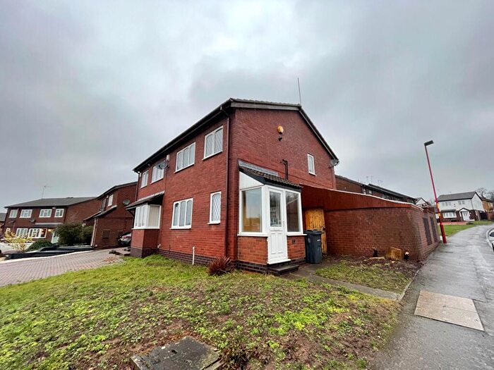 3 Bedroom Semi Detached House To Rent In College Farm Drive, Birmingham, B23