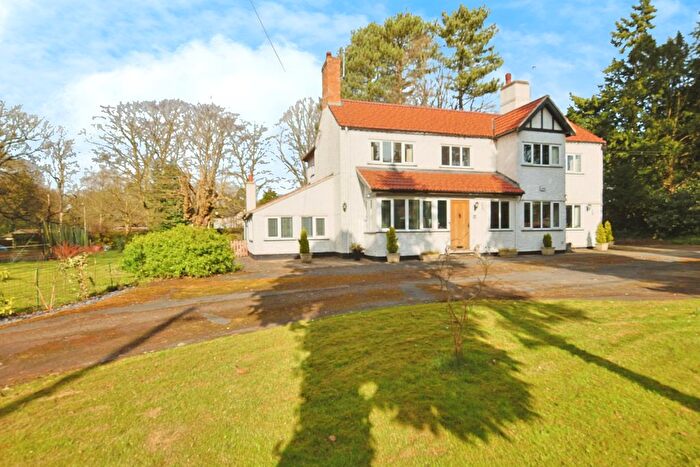 4 Bedroom Detached House For Sale In Hall Lane, Elsham, Brigg, Lincolnshire, DN20