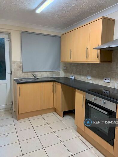 2 Bedroom Maisonette To Rent In Oxton Close, Mansfield, NG19