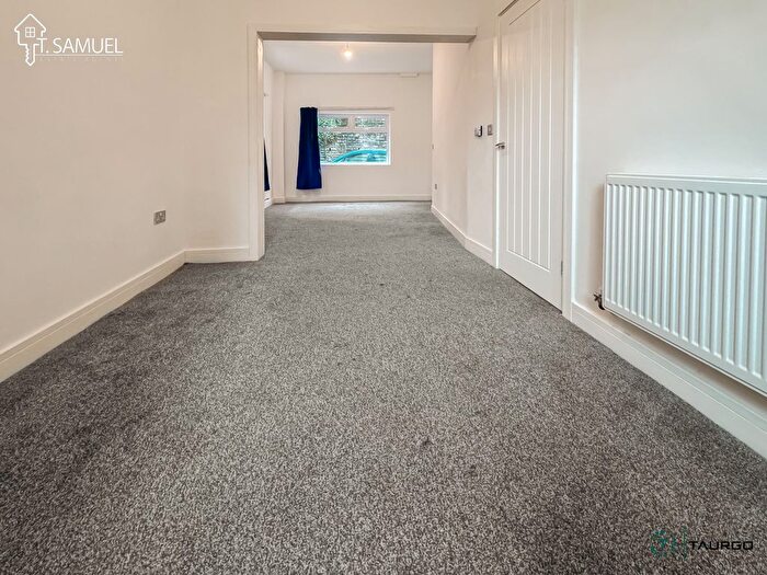 3 Bedroom End Of Terrace House For Sale In Church Crescent, Ebbw Vale, NP23