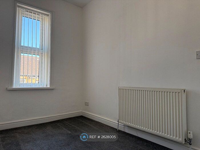 2 Bedroom Terraced House To Rent In Johnson Terrace, Morley, Leeds, LS27