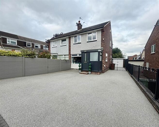 3 Bedroom Semi-Detached House For Sale In Acaster Drive, Garforth, Leeds, LS25