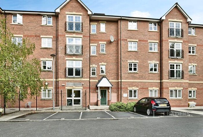 2 Bedroom Flat To Rent In Ladybarn Lane, Fallowfield, Manchester, M14