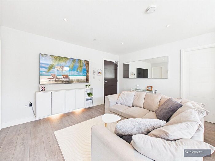 2 Bedroom Flat For Sale In Kymberley Road, Harrow, HA1