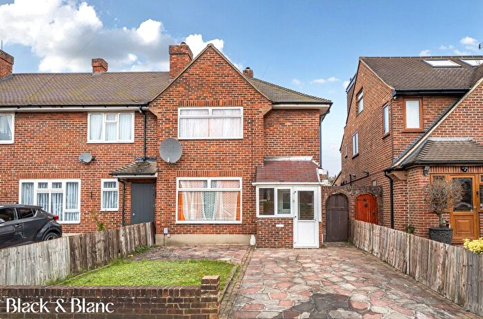 2 Bedroom End Terrace House For Sale In Beck Lane, Beckenham, BR3