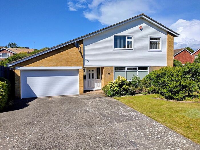 4 Bedroom Detached House For Sale In Hawkhurst Way, Broadstairs, CT10