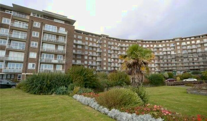 3 Bedroom Flat To Rent In The Gateway, Dover, CT16