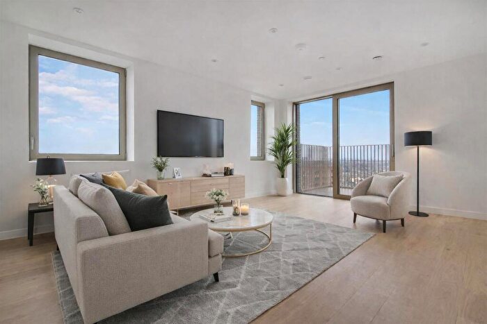 2 Bedroom Apartment To Rent In Station Road, Tottenham Hale, N17