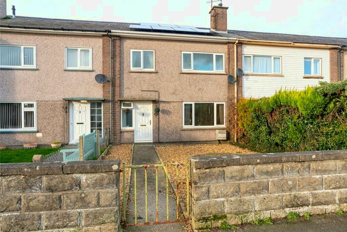 3 Bedroom Terraced House For Sale In Bro Rhos, Bethel, Caernarfon, Gwynedd, LL55