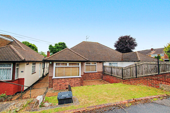 2 Bedroom Bungalow For Sale In Eden Close, Bexley, DA5