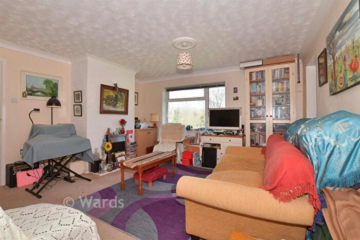 2 Bedroom Flat For Sale In Bossington Road, Adisham, Canterbury, Kent, CT3