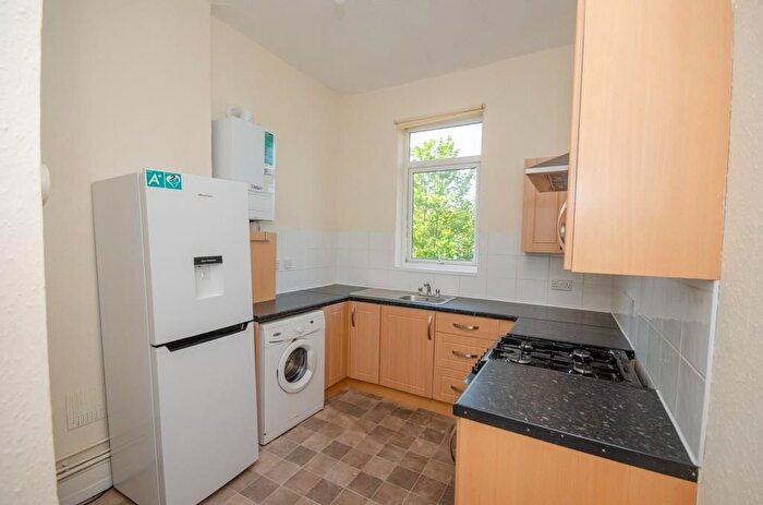 1 Bedroom Flat For Sale In Elton Road, Bishopston, Bristol, BS7