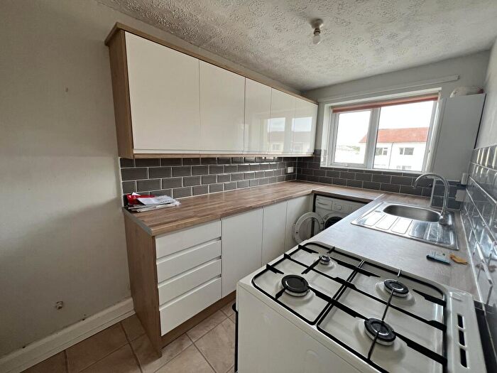 2 Bedroom Flat For Sale In Foxtor Close, Plymouth, Devon, PL5