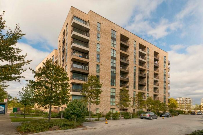 2 Bedroom Flat To Rent In Lakeside Drive, Park Royal, London, NW10