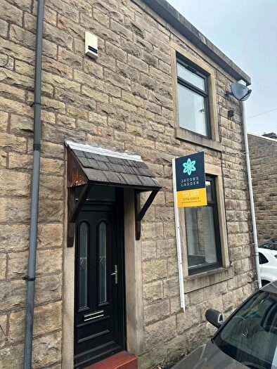 2 Bedroom End Of Terrace House To Rent In Stanley Street, Bury, BL0