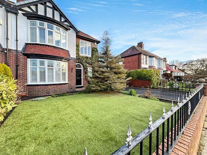 4 Bedroom Semi Detached House For Sale In Sunderland Road, South Shields, NE34