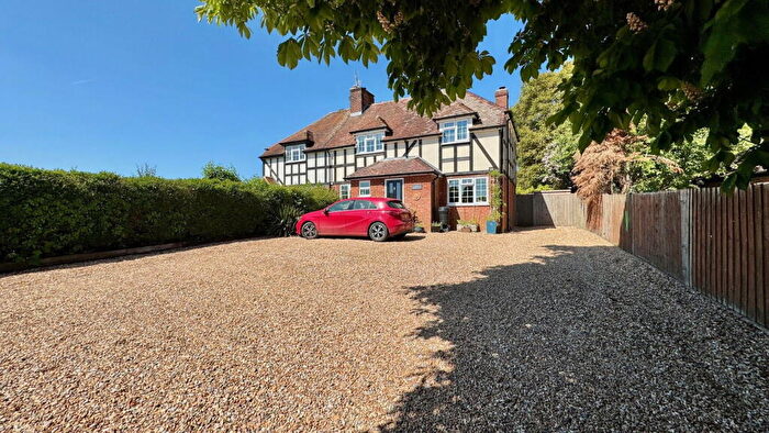 4 Bedroom Semi-Detached House For Sale In Lansdowne Cottages, Ilsley Road, Compton, RG20