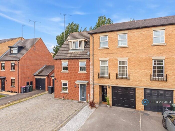 4 Bedroom Terraced House To Rent In Challiner Mews, Rotherham, S60