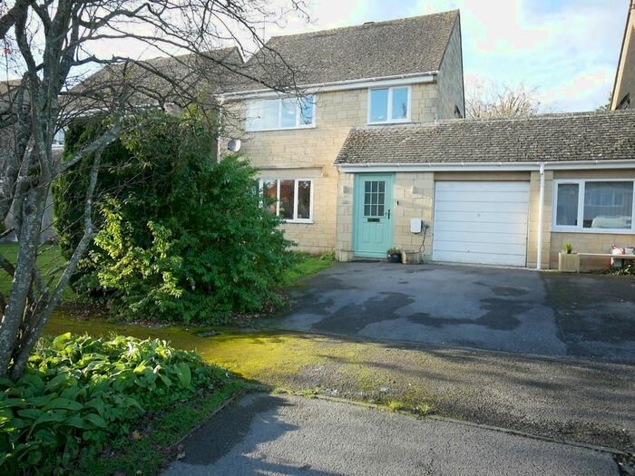3 Bedroom Semi-Detached House To Rent In Alexander Drive, Cirencester, GL7