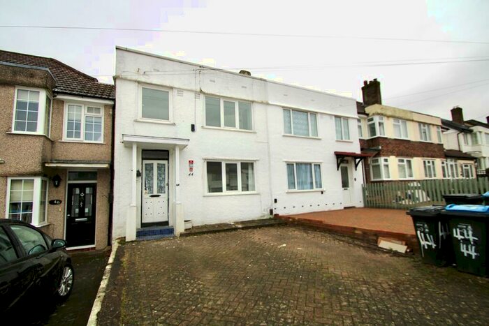 4 Bedroom House To Rent In Benhurst Gardens, South Croydon, CR2