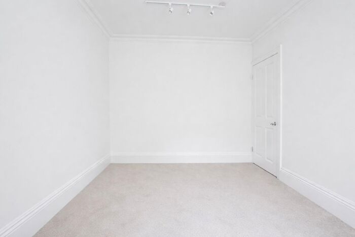 Studio To Rent In Charing Cross Road, Covent Garden, WC2H