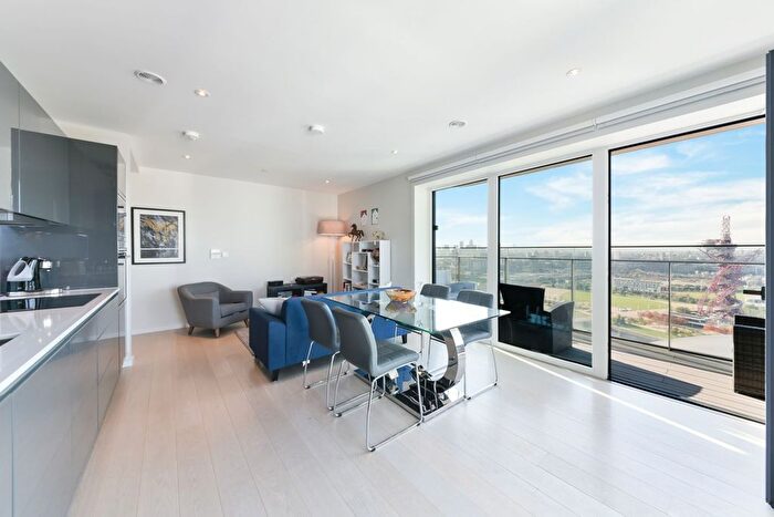 2 Bedroom Flat For Sale In Glasshouse Gardens, London, E20