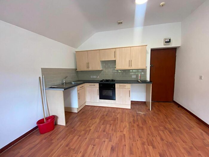 1 Bedroom Flat To Rent In Flat, Oxford Street, Pontycymer, Bridgend, CF32