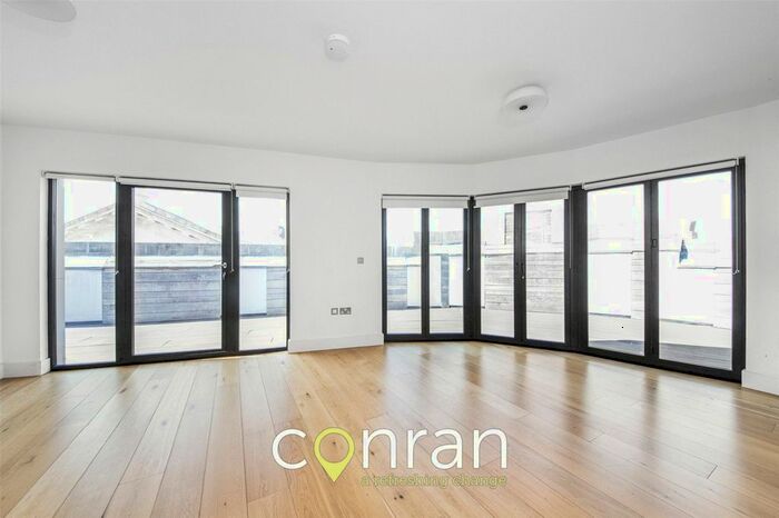 2 Bedroom Flat To Rent In Nelson Road, Greenwich, SE10