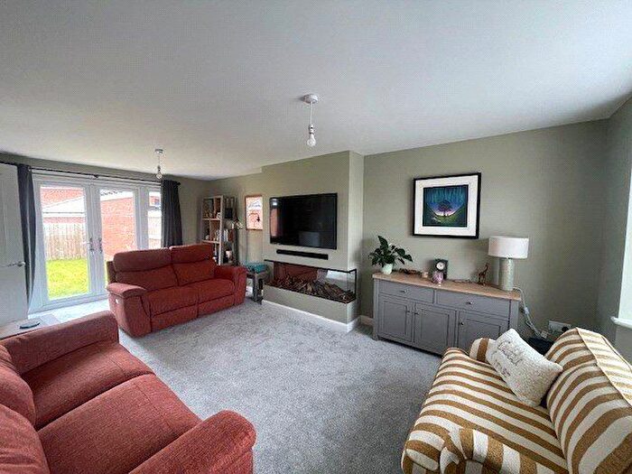 4 Bedroom Detached House For Sale In Sinderby Lane, Nunthorpe, Middlesbrough, North Yorkshire, TS7