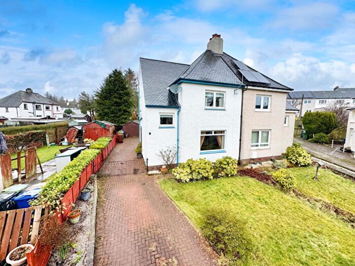 3 Bedroom Semi-Detached House For Sale In The Grove, Kilbarchan, PA10