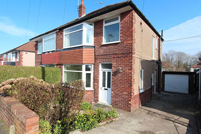 3 Bedroom Semi-Detached House To Rent In Kirkby Drive, Sheffield, S12