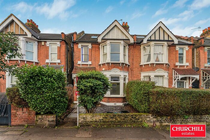 1 Bedroom Flat For Sale In Park Road, Aldersbrook, E12