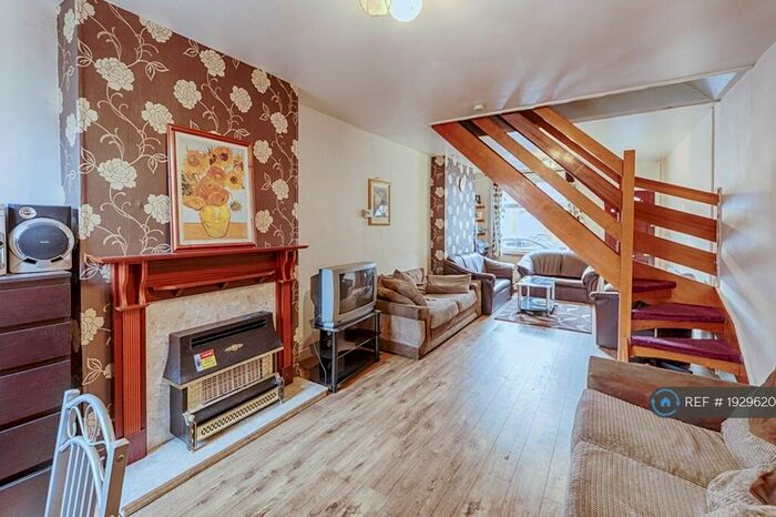 4 Bedroom Terraced House To Rent In Hollis Road, Coventry, CV3