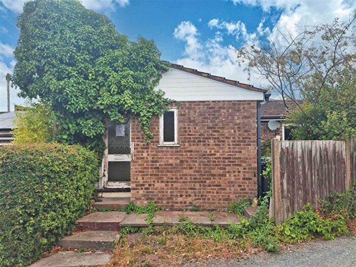 3 Bedroom Semi-Detached Bungalow For Sale In Crossways, Peterchurch, Hereford, HR2