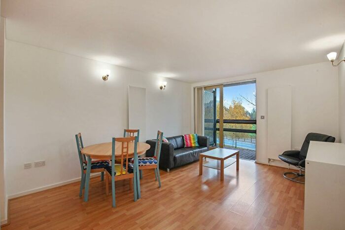 1 Bedroom Flat To Rent In Farnsworth Court, West Parkside, London, SE10